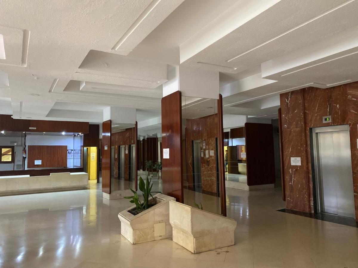 Carmen'S Cozy Apartment 托雷莫利诺斯 外观 照片